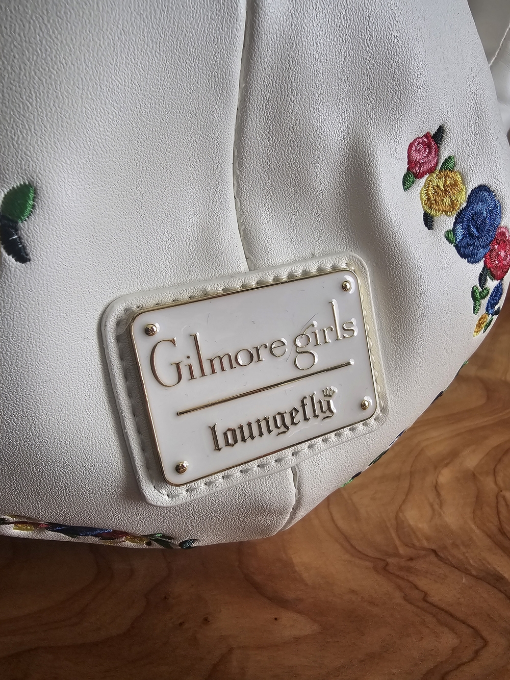 Loungefly Gilmore Girls White Teapot Crossbody - Picture 7 of 10